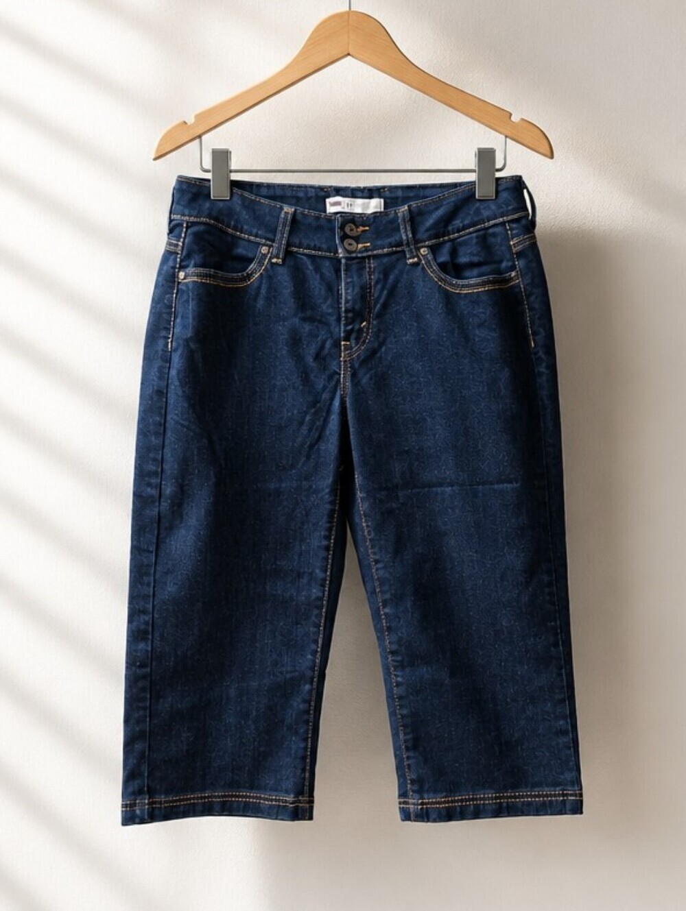 Signature by Levi Strauss Capris Size 14 Dark Blue Denim #JEA13 - Picture 1 of 15